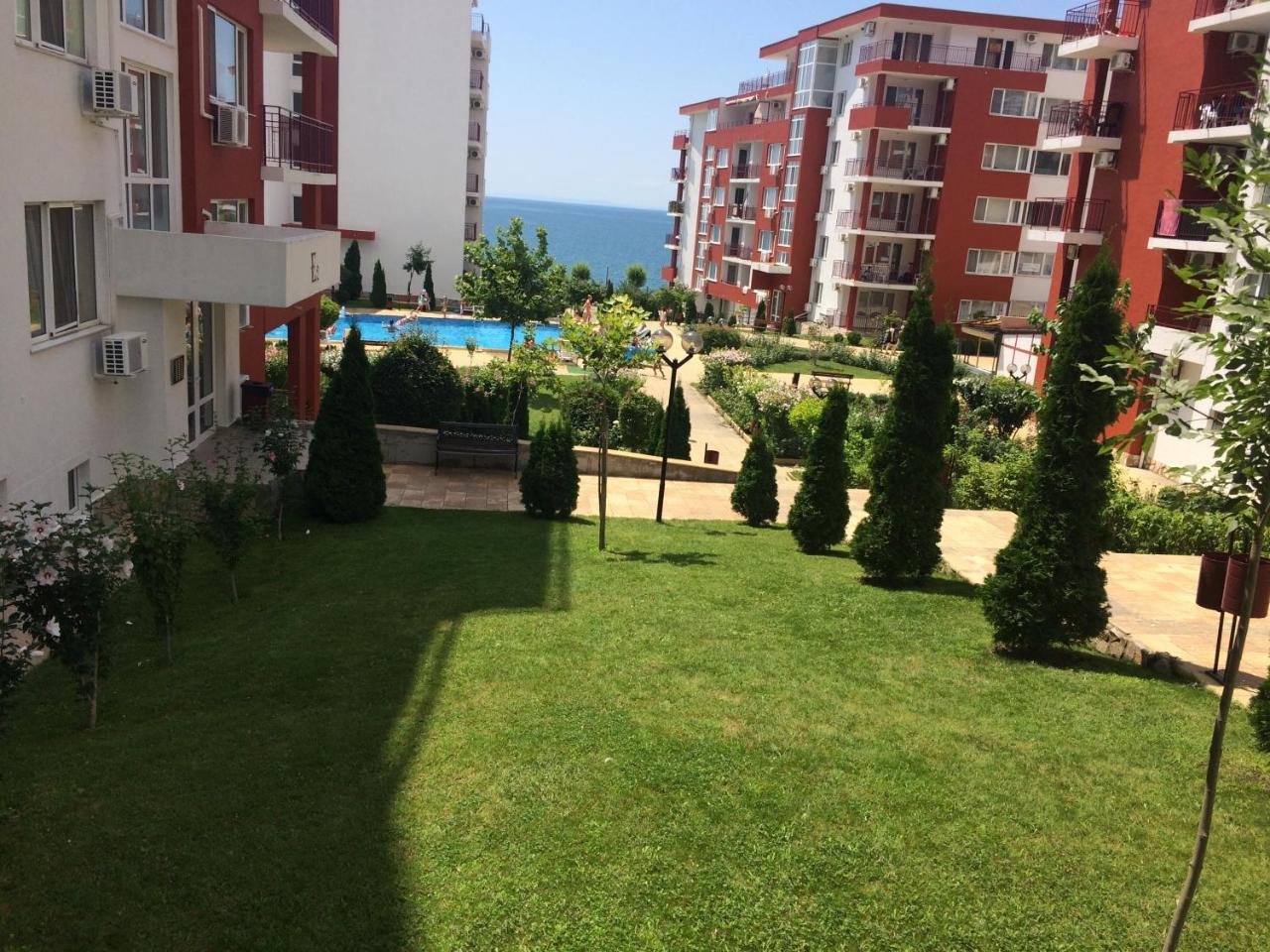 Marina Panorama Grand Resort Private Apartments Sveti Vlas Exterior photo